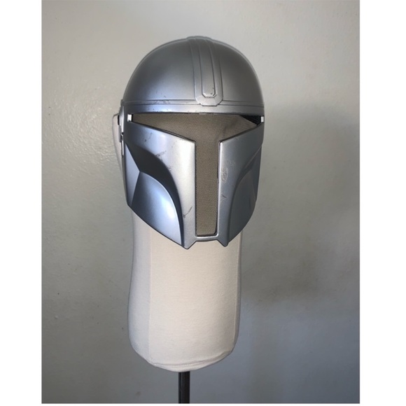 KIDS HALLOWEEN MANDALORIAN MASK - Picture 2 of 4